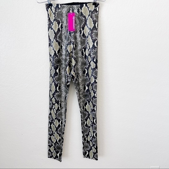 NEW Commando Faux Animal Legging with Control Olive Snake - Picture 3 of 14